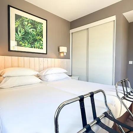 Hotel Ap Adriana 4*