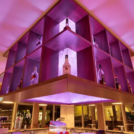 Ap Adriana 호텔 4*