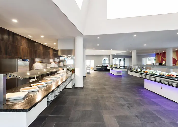 Ap Adriana Отель 4*